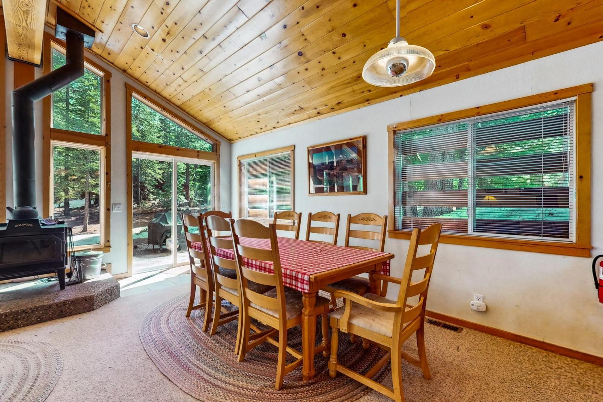 Happy Family Cozy Cabin 特拉基 外观 照片